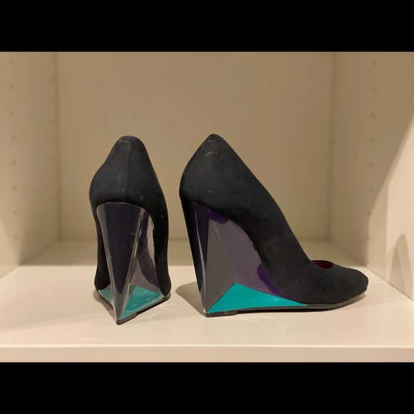 Schutz Navy Wedge Heels - Picture 3 of 4